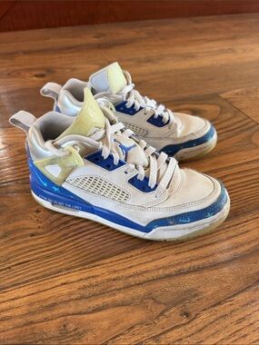 Jordan Spizike-youth size 4